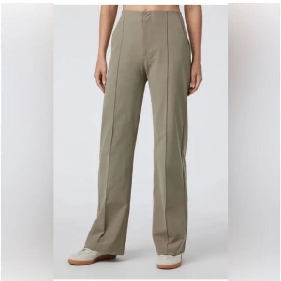 Vuori Taupe Meta Wide-Leg Pants size Large - Picture 2 of 11